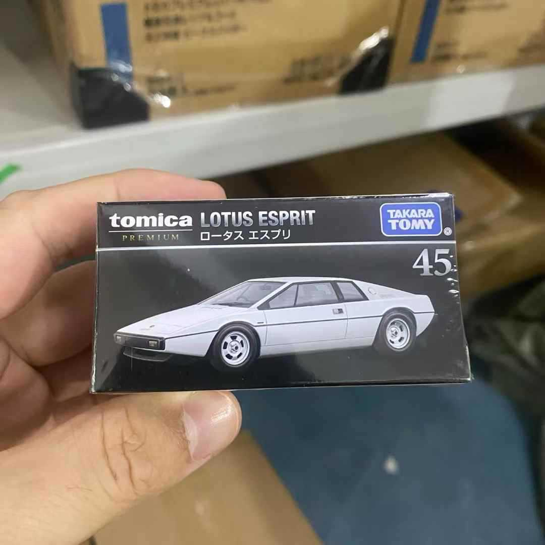 Tomica #45 - Lotus Esprit