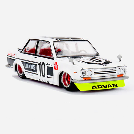 Mini GT Kaido House #176 - Datsun 510 Street Team XMM