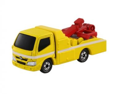 Tomica #05 - Toyota Dyna Wrecker Truck